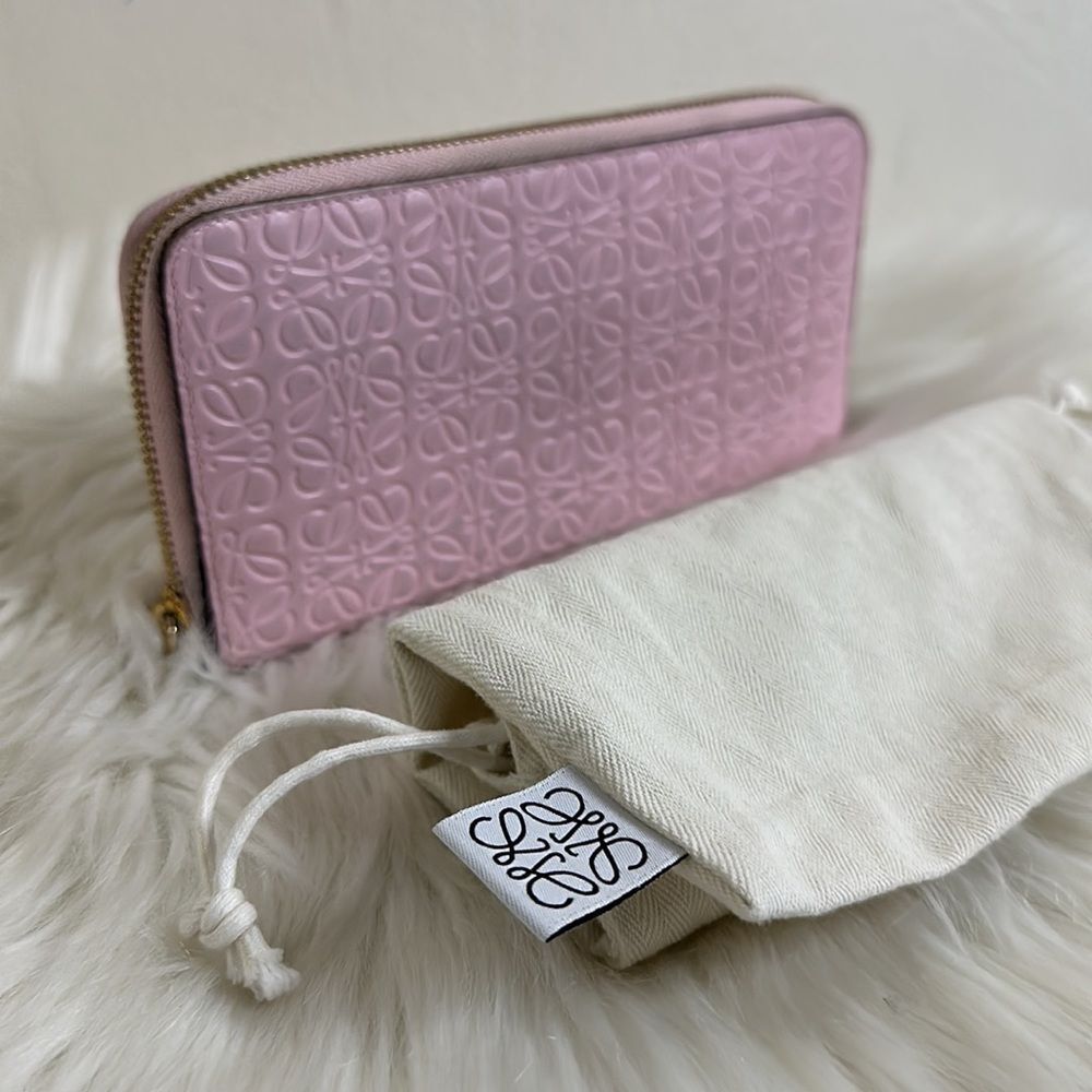 💯Authentic LOEWE PINK EMBOSSED  Long WALLET 🍀 - Picture 3 of 16
